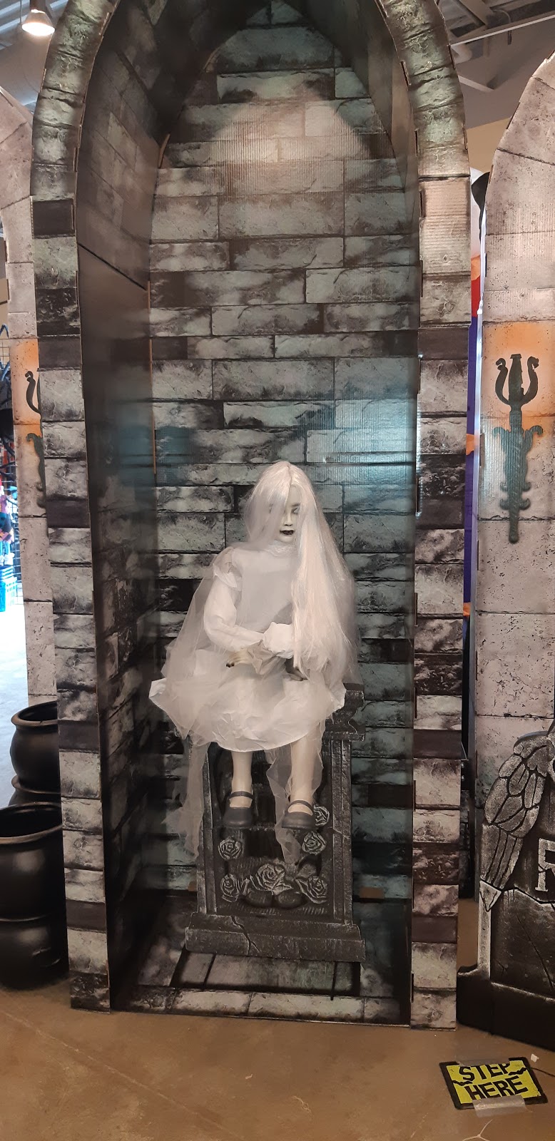 Halloween City | 15045 32 Ave, Surrey, BC V4P 0A2, Canada | Phone: (604) 385-3465