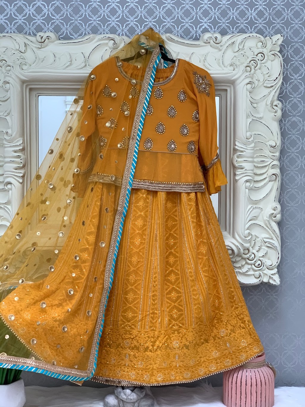 Surrey Boutique Suits | 14568 89 Ave, Surrey, BC V3R 8B2, Canada | Phone: (778) 323-7110