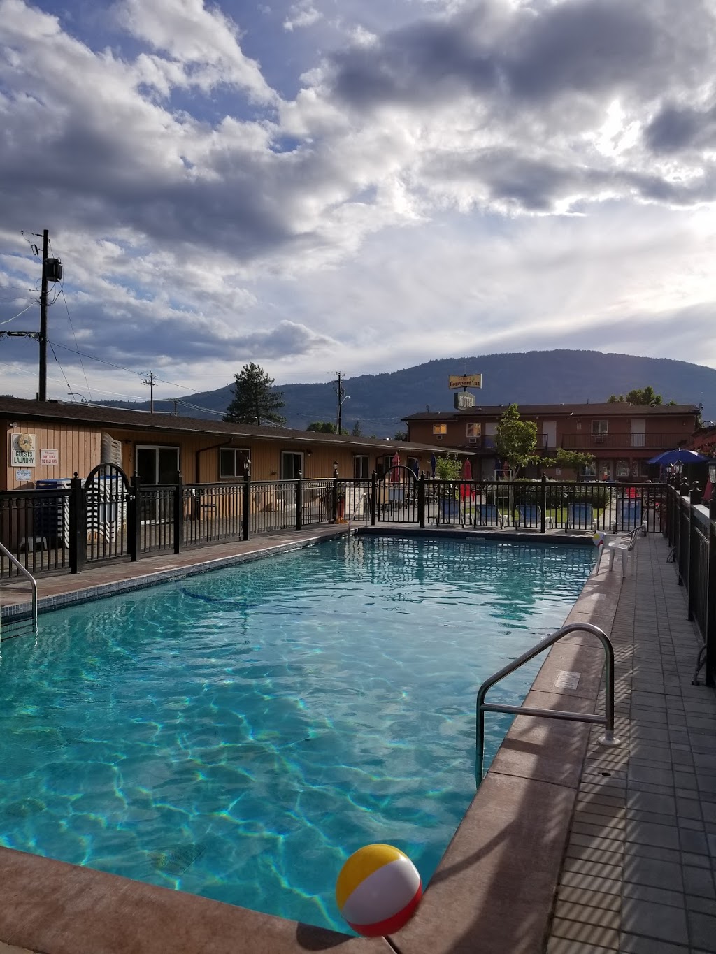 Sahara Courtyard Inn LTD | 6205 Cottonwood Dr, Osoyoos, BC V0H 1V0, Canada | Phone: (250) 495-7211