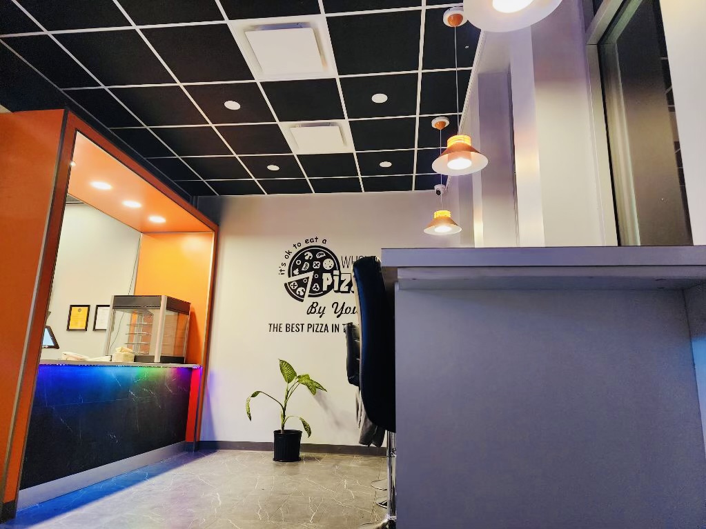Uncle Als Pizza | 1102 Chief Mountain Ave Unit E, Pincher Creek, AB T0K 1W0, Canada | Phone: (403) 300-0800