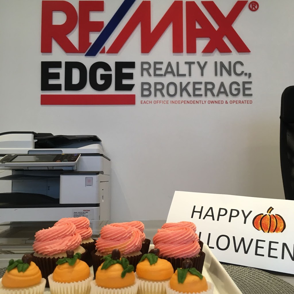 Award Winning Realtor - Jo Wright RE/MaxEdge 2018 Outstanding Ac | 159 Tenth St, Toronto, ON M8V 4C7, Canada | Phone: (647) 518-1984