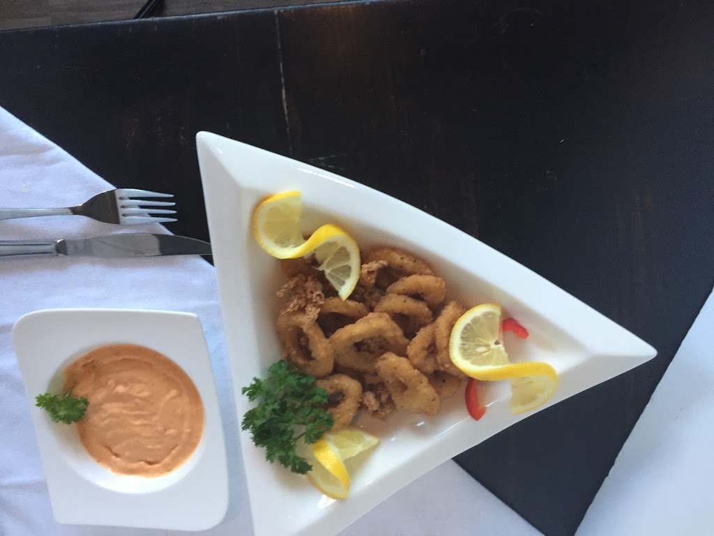 Room Service & Co | 845 Lakeshore Rd E, Mississauga, ON L5E 1C9, Canada | Phone: (905) 990-5522