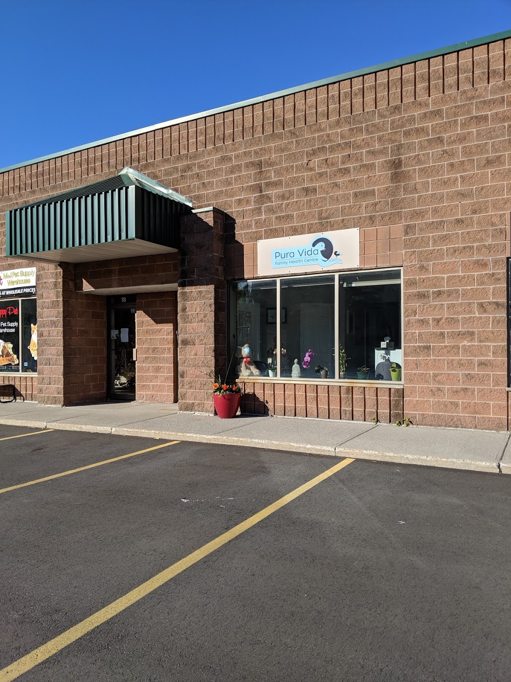 Pura Vida Family Health Centre | 17-360 Revus Ave, Mississauga, ON L5G 4S4, Canada | Phone: (905) 990-2091