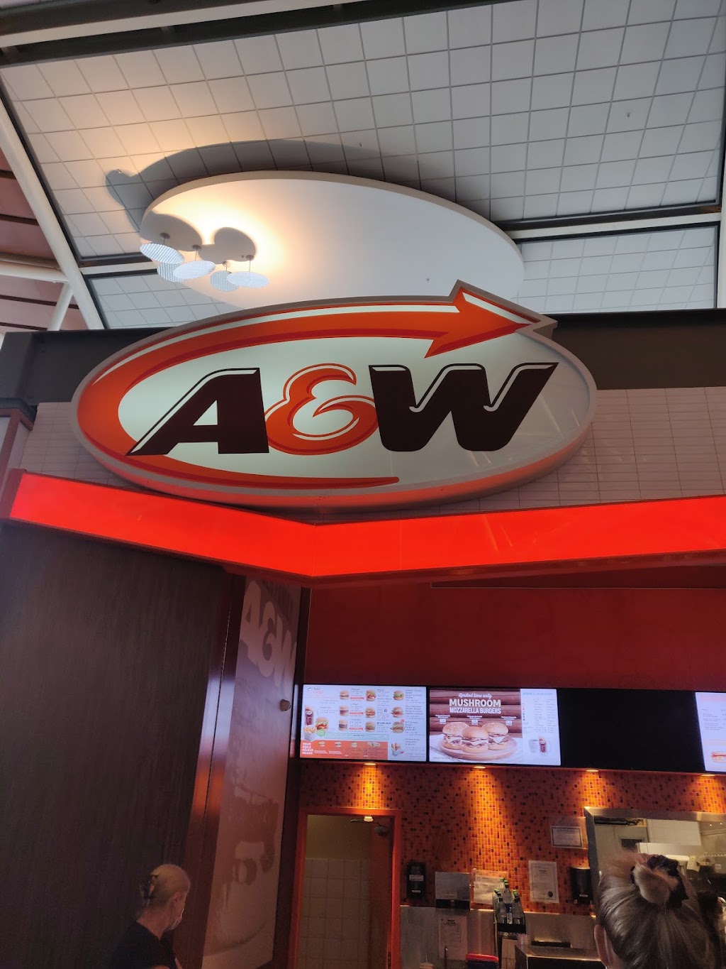 A&W Canada | 3211 Grant McConachie Way International Terminal - Post Security, Gate D67, Richmond, BC V7B 0A5, Canada | Phone: (604) 278-9344