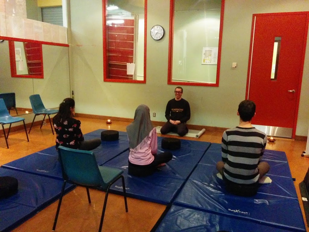 HeadPause | 2362 Avenue Bourbonnière, Montréal, QC H1W 3P3, Canada | Phone: (438) 228-7721