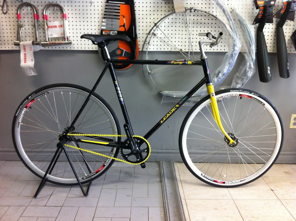 Vélo Bienfait | 1370 Rue Beaubien E, Montréal, QC H2G 1K9, Canada | Phone: (514) 276-9999