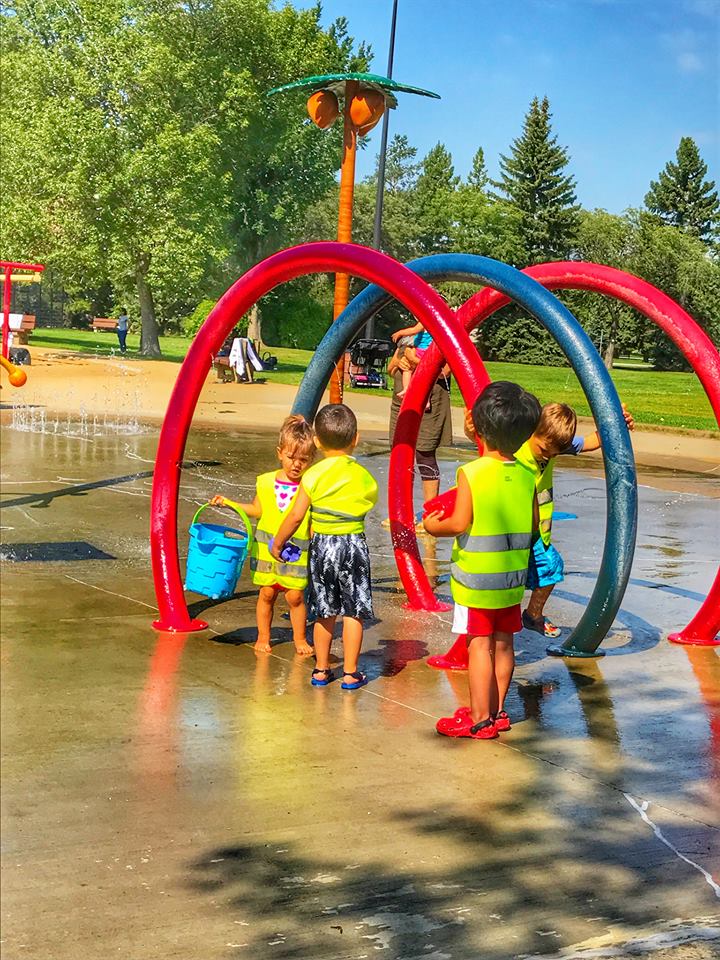 24-7 CHILDCARE CANADA-LYNNWOOD-RIO TERRACE ( 24 HOURS DAYCARE WE | 15421 79a Ave NW, Edmonton, AB T5R 3H3, Canada | Phone: (780) 278-4568