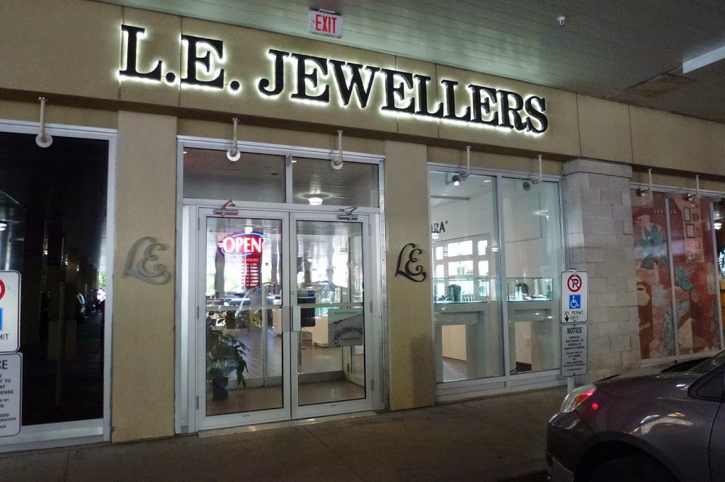 Swarovski Toronto at L.E.Jewellers | 1015 Lake Shore Blvd E, Toronto, ON M4M 1B3, Canada | Phone: (416) 461-4494