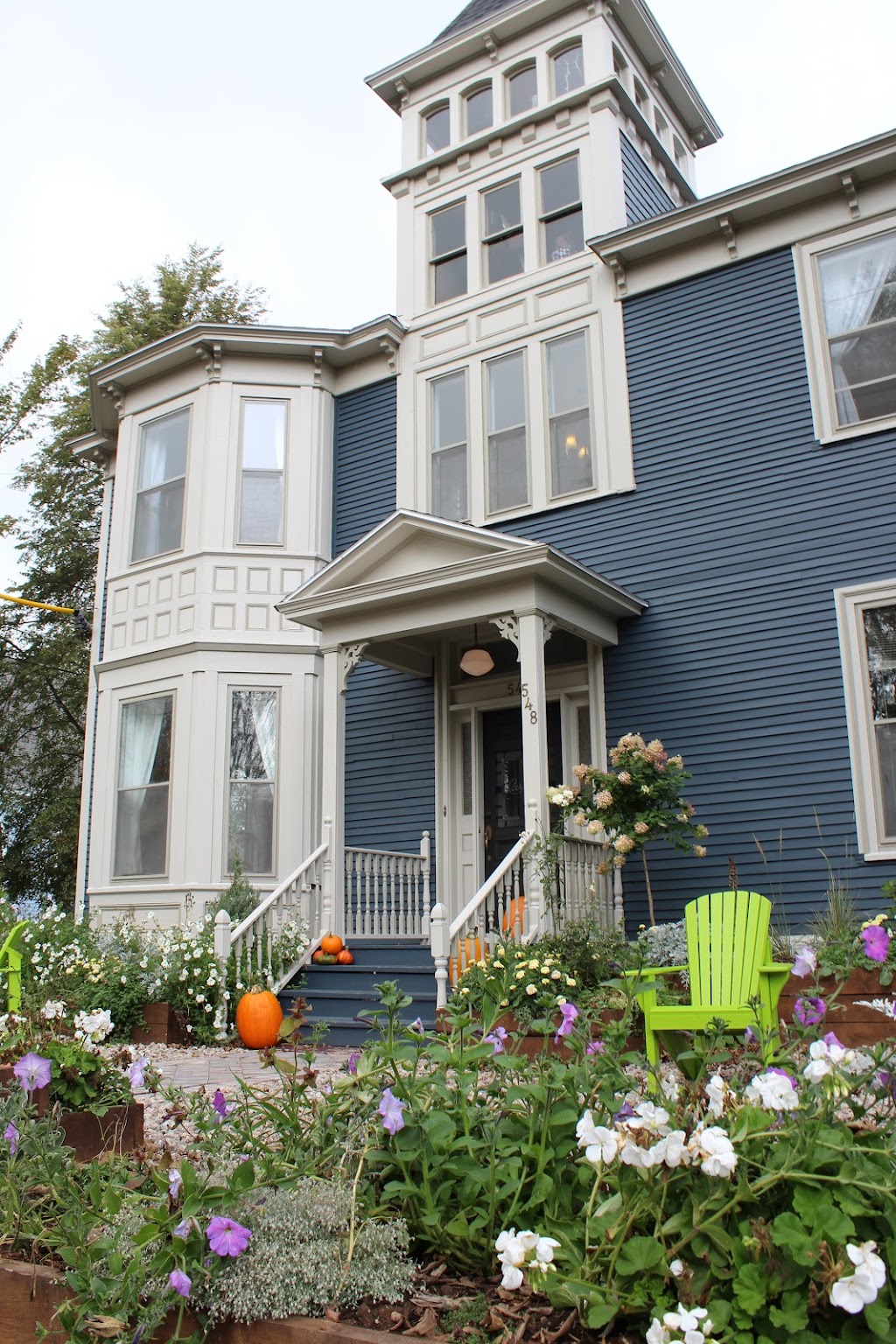 Carlisle House Inn | 548 St George St, Annapolis Royal, NS B0S 1A0, Canada | Phone: (902) 532-2100