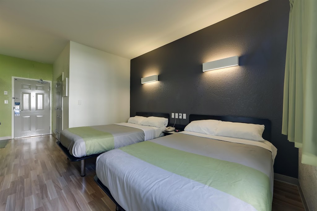 Studio 6 Toronto - Mississauga | 60 Britannia Rd E, Mississauga, ON L4Z 3W7, Canada | Phone: (905) 502-8897