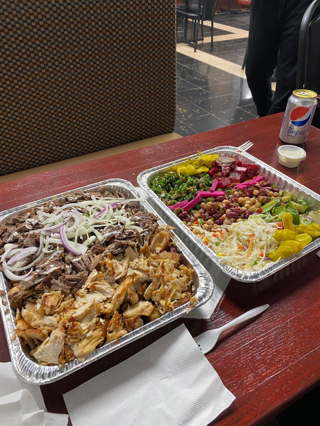 Shawarmat Restaurant Libanais | 740 Bd des Récollets, Trois-Rivières, QC G8Z 3W2, Canada | Phone: (819) 840-8393