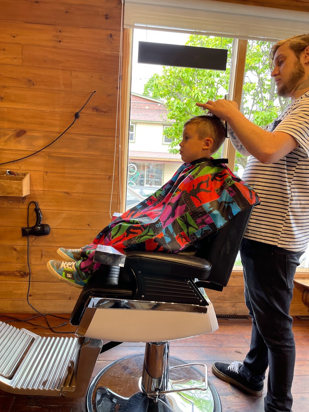Le Barbier Saint-Sauveur | 328 Rue Principale, Saint-Sauveur, QC J0R 1R0, Canada | Phone: (450) 630-4817