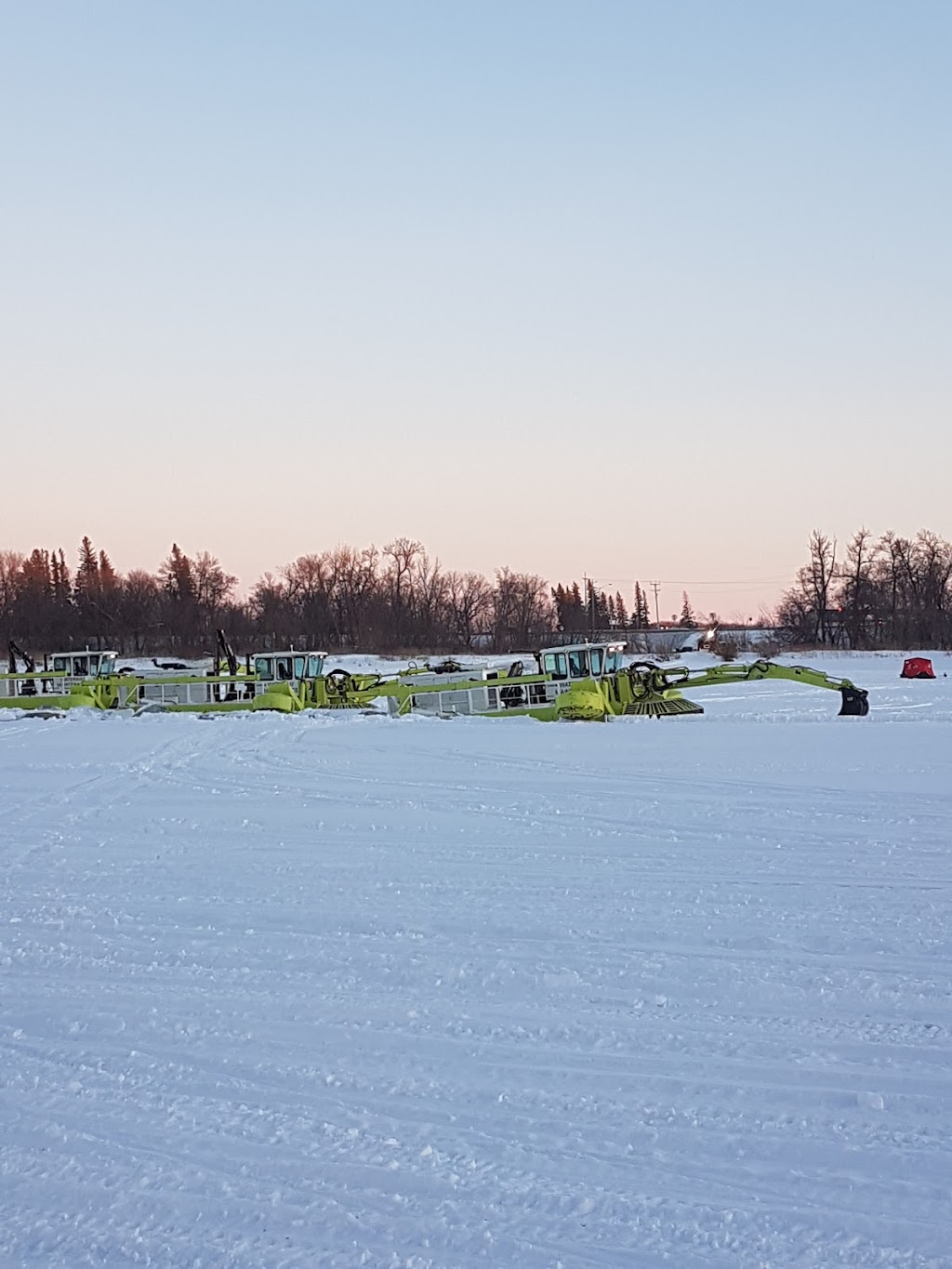 Kiwanis Gardens | 110 Morris Ave, Selkirk, MB R1A 2N7, Canada | Phone: (204) 482-3365