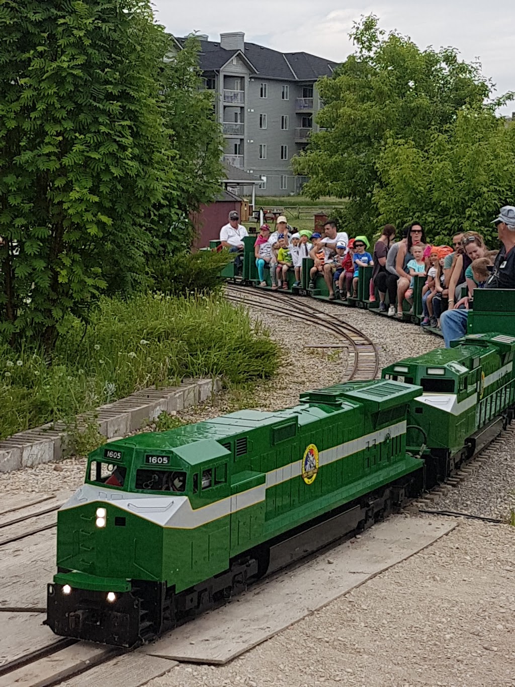 Iron Horse Park | Railway Gate SW, Airdrie, AB T4B 3H8, Canada | Phone: (403) 948-2601