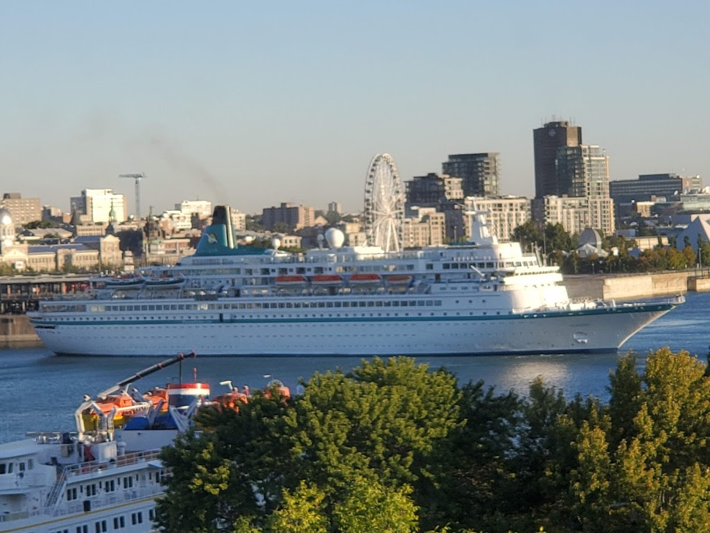 Tropiques Nord | Tropiques Nord, 2500 Av Pierre-Dupuy, Montreal, QC H3C 4L1, Canada | Phone: (514) 397-0202