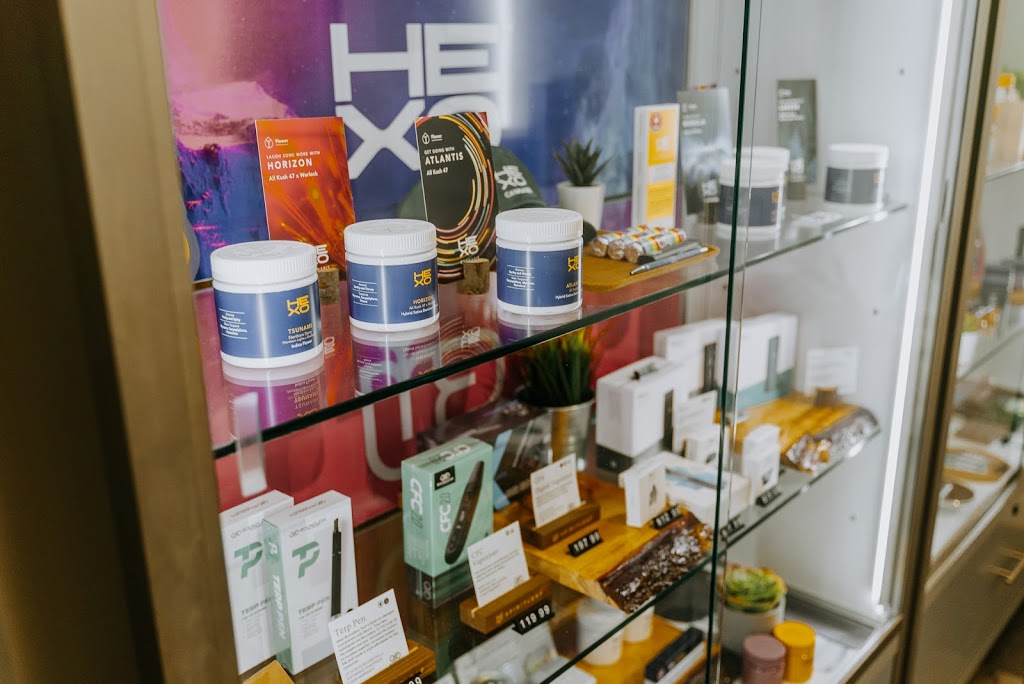 Spiritleaf - Stittsville | 1250 Stittsville Main St C10, Stittsville, ON K2S 1S9, Canada | Phone: (613) 831-4445