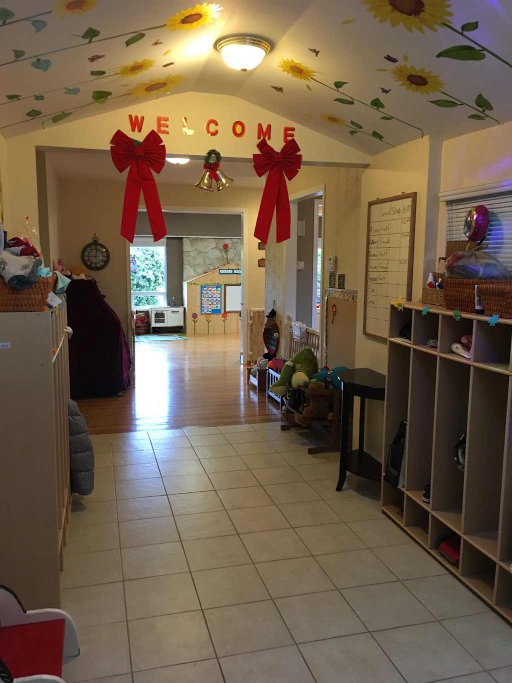 Maple House Montessori Child Care | 7791 Tweedsmuir Ave, Richmond, BC V7A 1L3, Canada | Phone: (778) 668-5077
