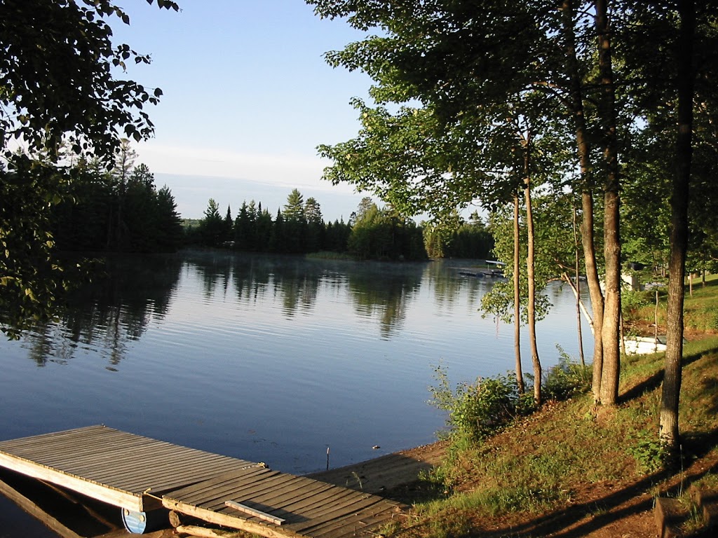 The White Pines Resort | 641 Popkie Rd, Calabogie, ON K0J 1H0, Canada | Phone: (613) 752-2884