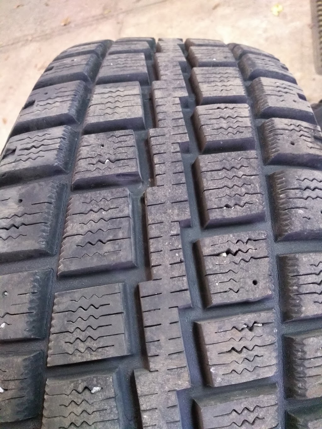 Accu-Tech Automotive | 750 Darlene Ct #3, Burlington, ON L7L 5V1, Canada | Phone: (905) 681-2992