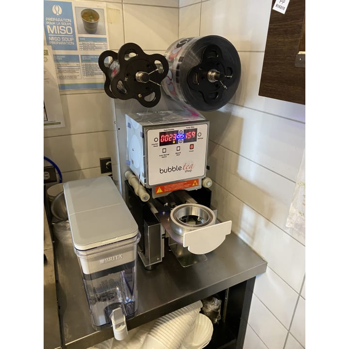 Bubble Tea Shop | Sushi Shop, 6250 Bd Cousineau, Saint-Hubert, QC J3Y 8X9, Canada | Phone: (450) 656-3233