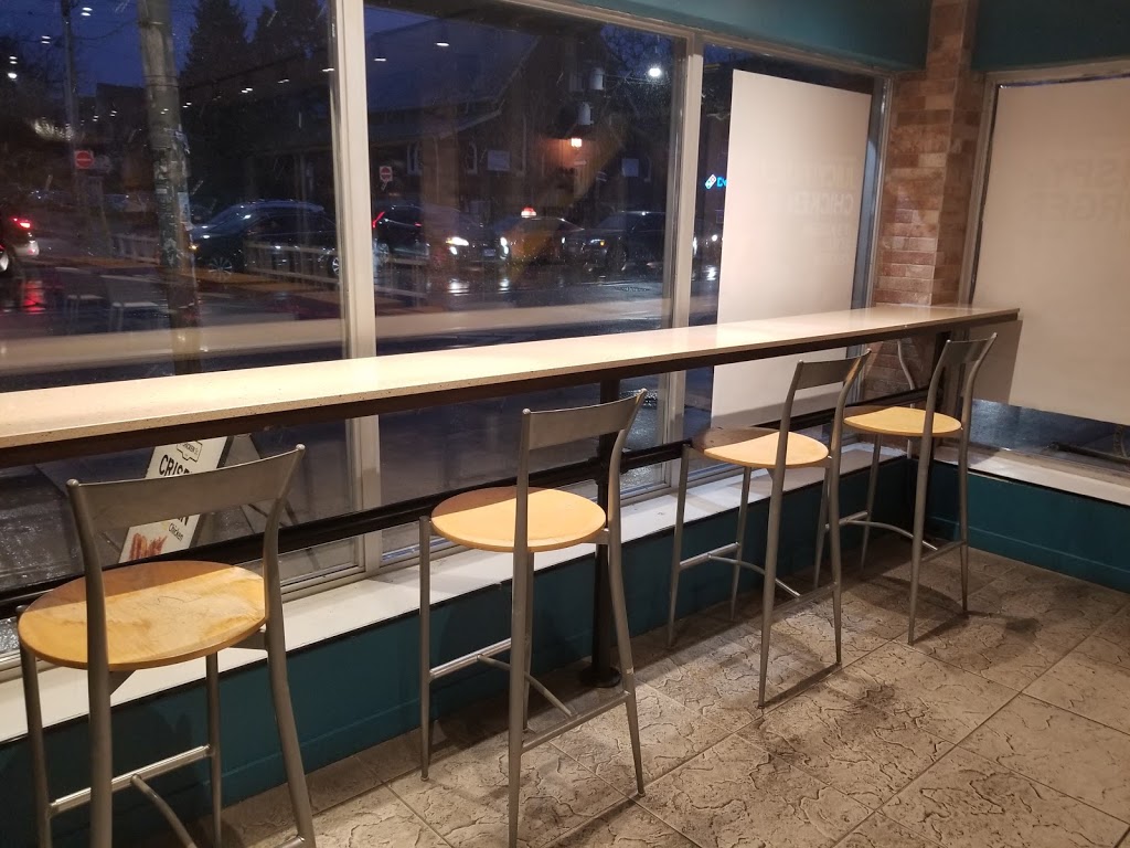 32 Chicken St. | 409 College St, Toronto, ON M5T 1T1, Canada | Phone: (647) 748-0032