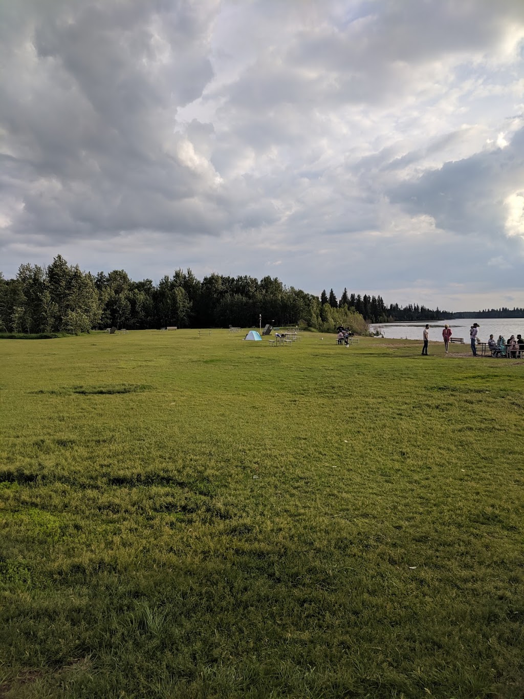Elk Island Golf Course | Range Road 202A 11km south of Range Road 550, Elk Island, AB T0B 2R0, Canada | Phone: (780) 998-3161