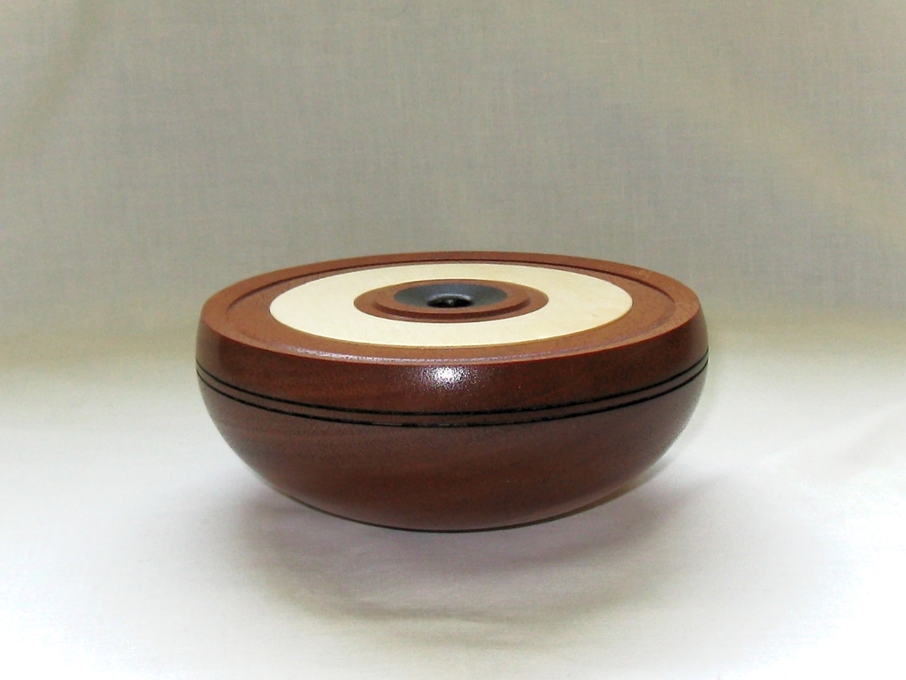 Gordon Marshall, Woodturner | 56 Elk Rd, Upper Tantallon, NS B3Z 1C5, Canada | Phone: (902) 826-1357
