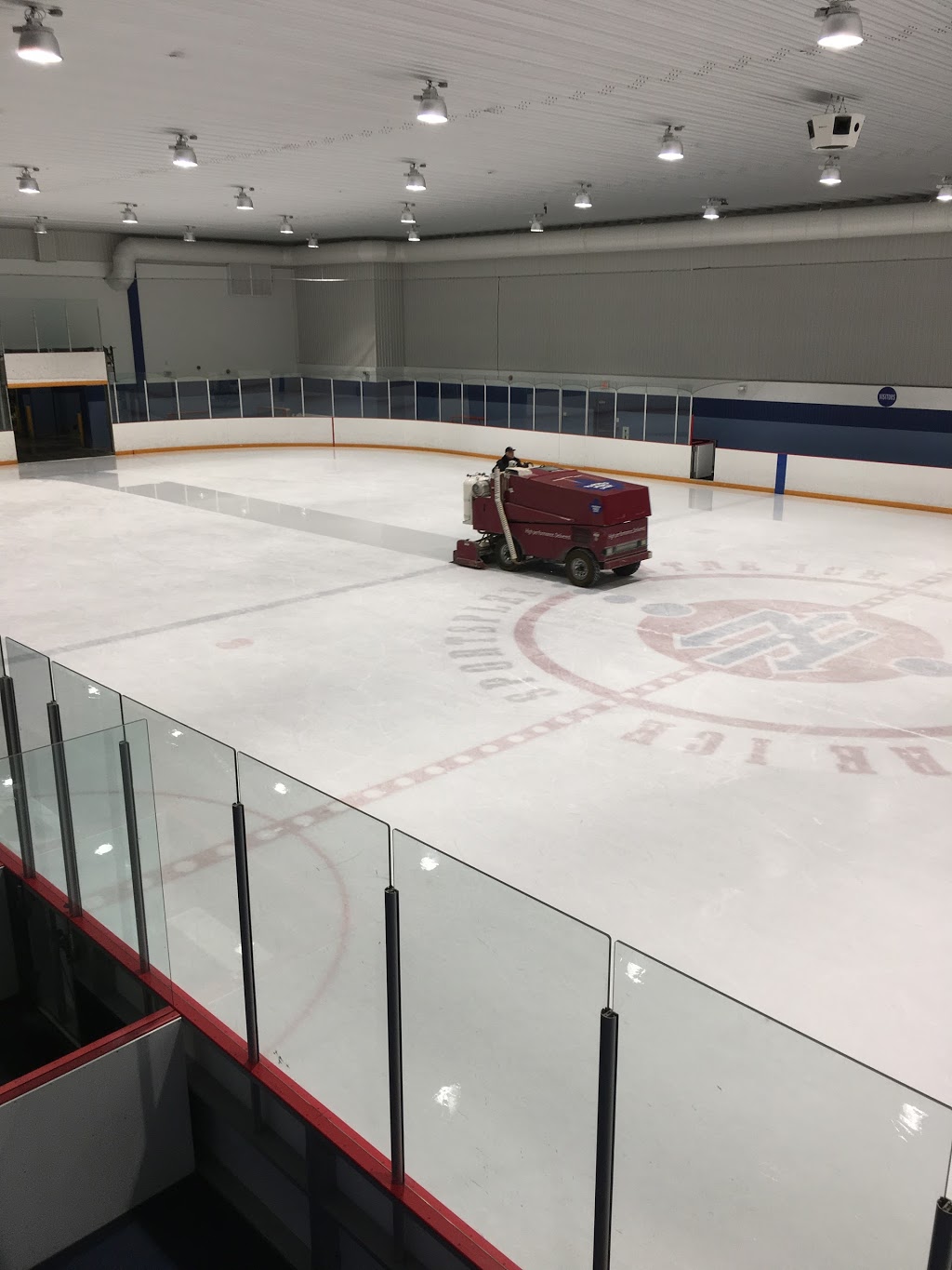 Centre Ice Sportsplex | 6015 ON-89, Alliston, ON L9R 1A4, Canada | Phone: (705) 435-5501