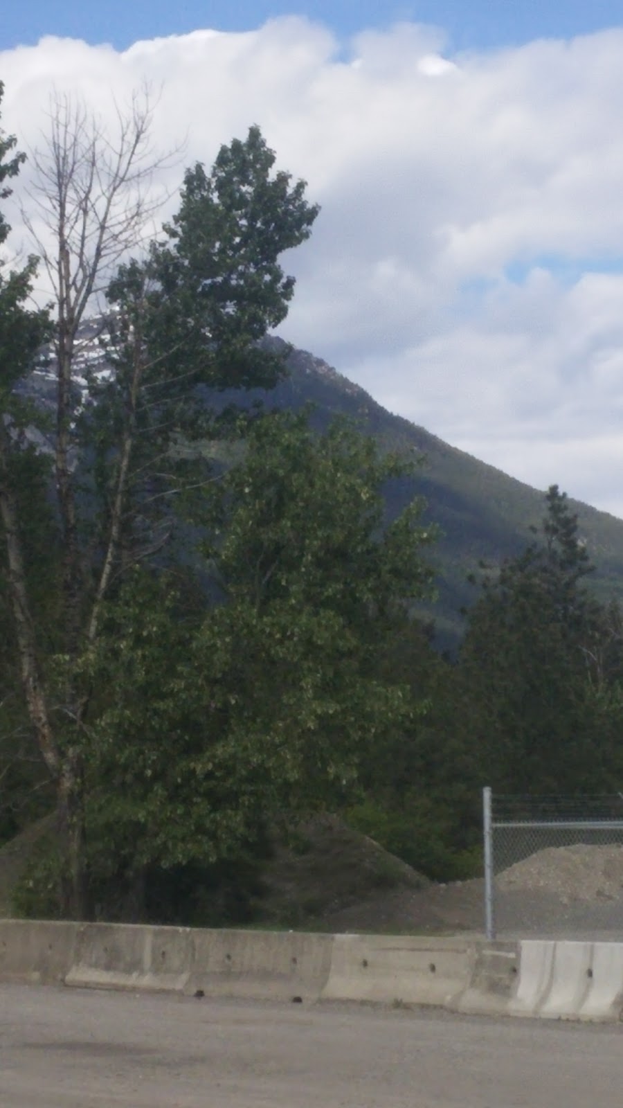 South Country Services | 5385 BC-3, Elko, BC V0B 1J0, Canada | Phone: (250) 529-7349