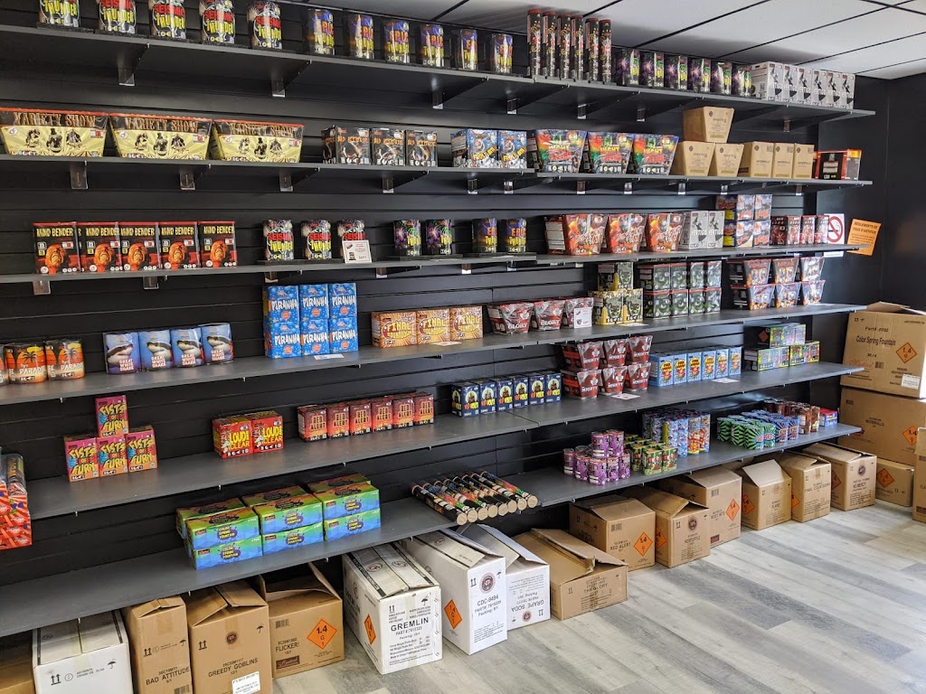 PyroBobs Fireworks | 280 Victoria St N, Kitchener, ON N2H 5E2, Canada | Phone: (519) 589-0907