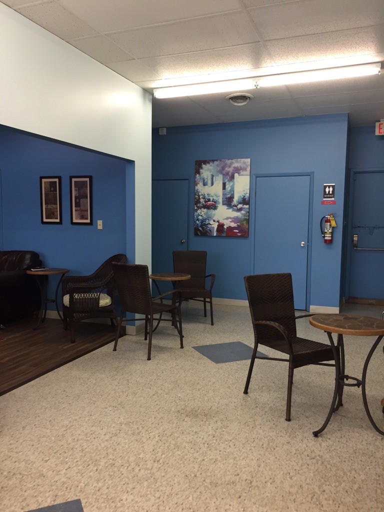 Paris Laundromat | 1543 Paris St, Sudbury, ON P3E 3B7, Canada | Phone: (705) 470-2231