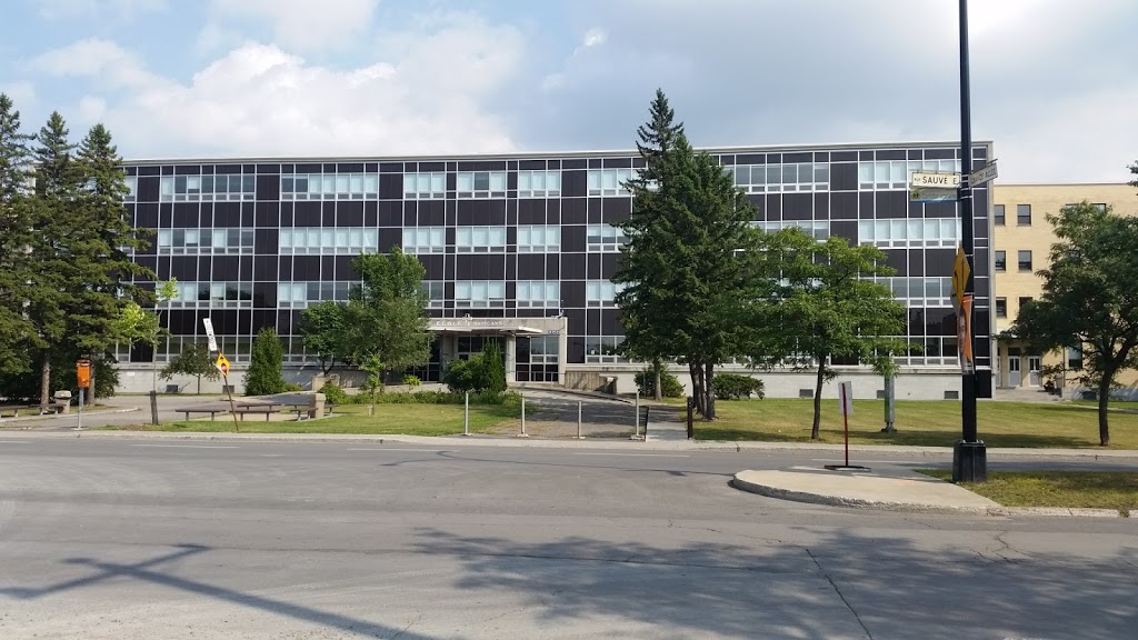 RCCG The Comforter Centre | 9100 Boul St-Laurent Suite 401, Montréal, QC H2N 1M9, Canada | Phone: (438) 401-8219
