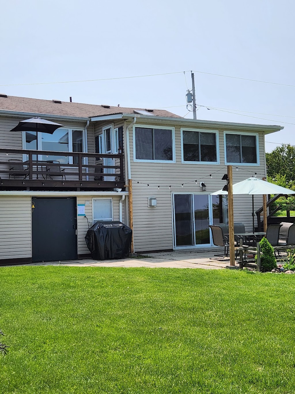 Hay Bay Lakehouse | 543 S Shore Rd, Greater Napanee, ON K7R 3K7, Canada | Phone: (905) 902-2568