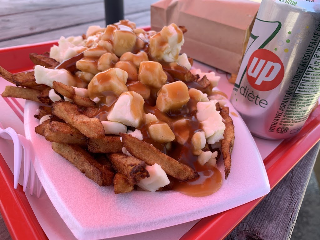 Restaurant Le Pavillon | 811 Rue Principale, Saint-Donat-de-Montcalm, QC J0T 2C0, Canada | Phone: (819) 419-0261