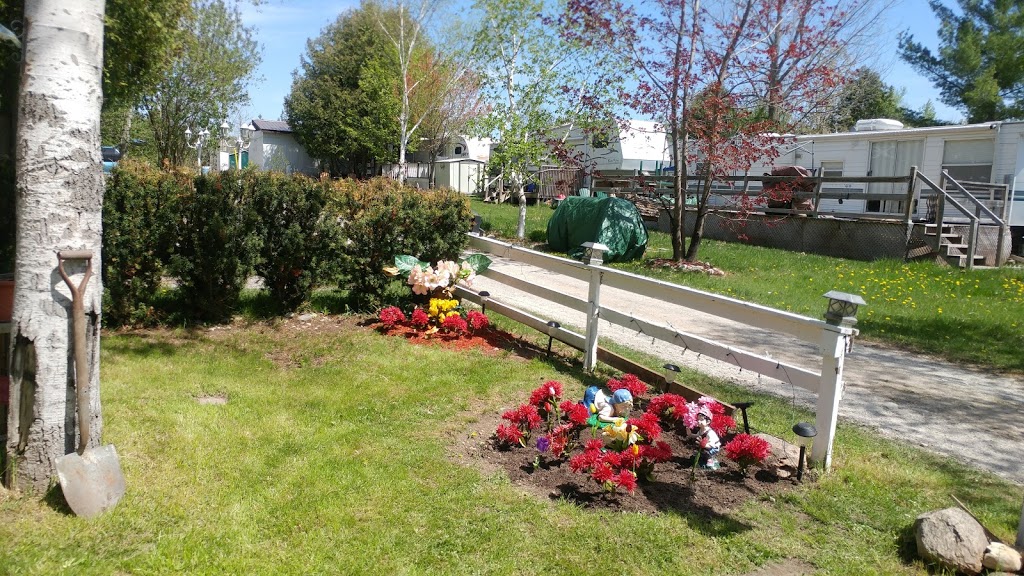 Summerbreeze Trailer Park | Trans-Canada Hwy, Cannington, ON L0E 1E0, Canada | Phone: (705) 437-4595