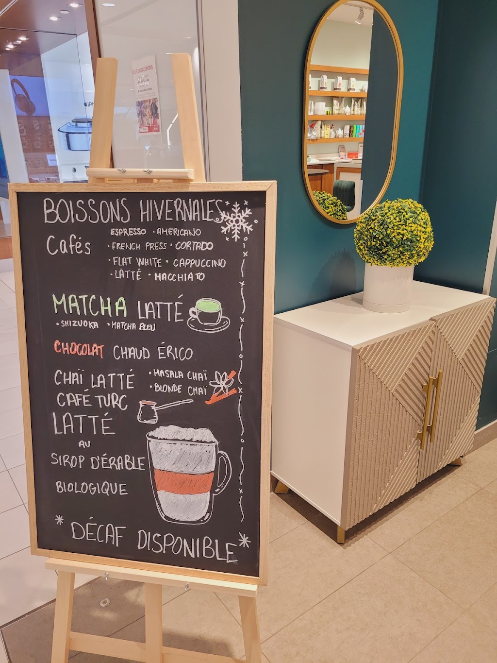 Thé ou Café? | 2700 Bd Laurier #235, Quebec City, QC G1V 2L8, Canada | Phone: (418) 977-2233