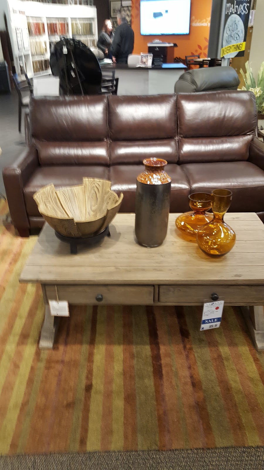 La-Z-Boy Furniture Galleries | 7300 11 St SE, Calgary, AB T2H 2S9, Canada | Phone: (403) 253-1000