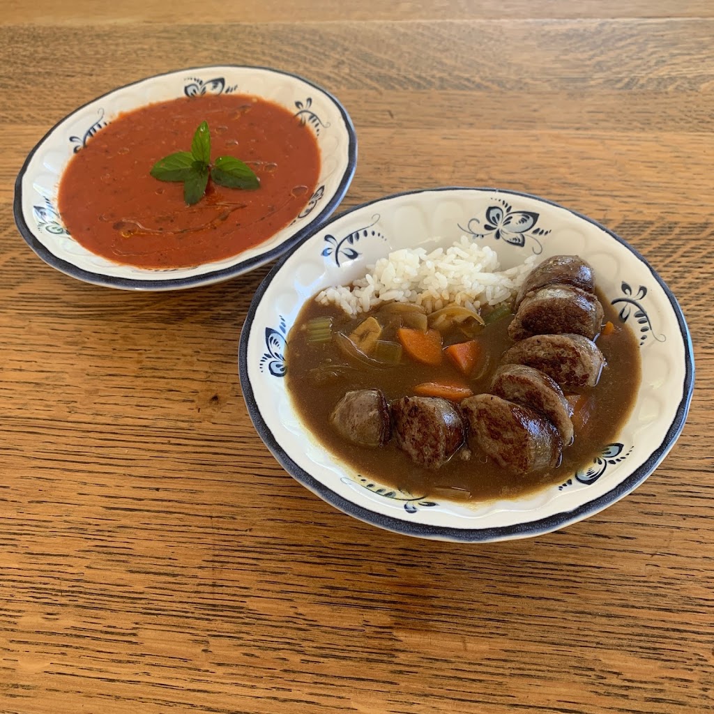 Meadowbrook Market | 1125 Grafton Rd, Bowen Island, BC V0N 1G2, Canada | Phone: (604) 757-3733