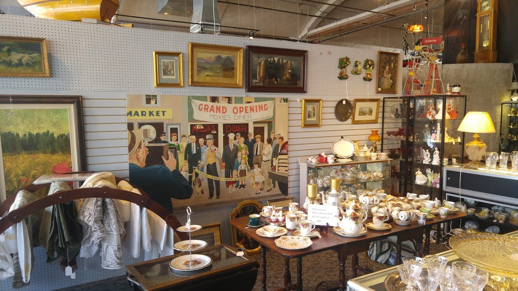 Inside Avenue Antiques | home goods store | 3419 8 St SE, Calgary, AB T2G 3A4, Canada | 4032871988 OR +1 403-287-1988