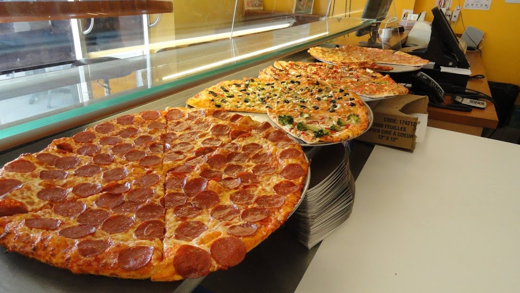 Albany Pizza | 222 Lansdowne Ave, Toronto, ON M6K 3C6, Canada | Phone: (416) 533-7300