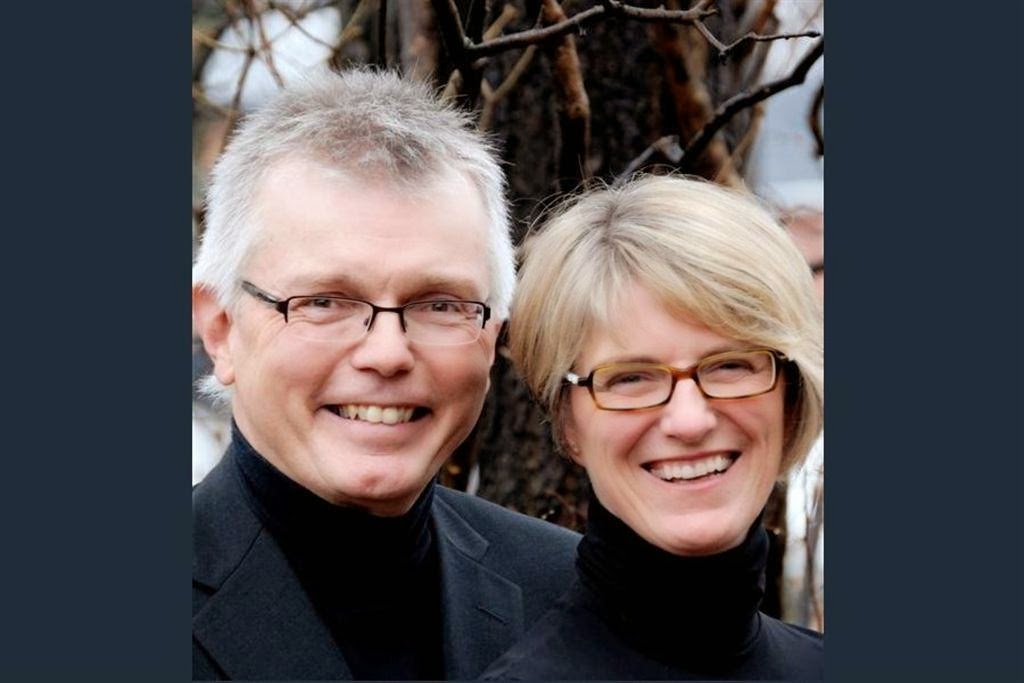 Lee and Gord Martin: Leading The Way ... Home ! | 2301 Queen St E, Toronto, ON M4E 1G7, Canada | Phone: (416) 690-5100