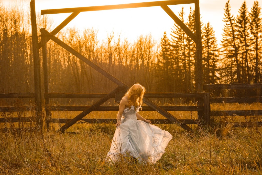 Stephanie Jean Photography | 10 McDougall Crescent, Red Deer, AB T4R 1T3, Canada | Phone: (403) 596-6844