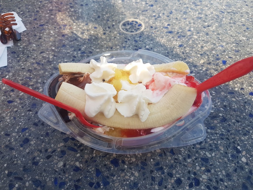 Dairy Queen (Treat) | 393a Boulevard Cartier O W, Laval, QC H7N 2K6, Canada | Phone: (450) 663-0540
