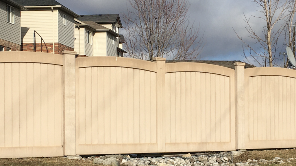 VIP FENCING | 79 Grand Ave N, Cambridge, ON N1S 2L1, Canada | Phone: (519) 722-8478