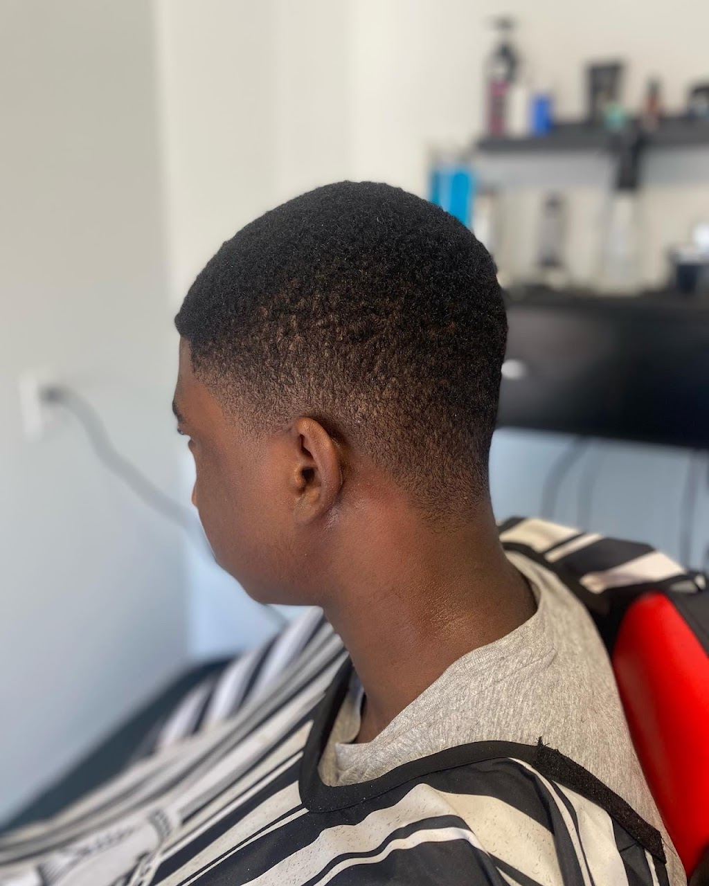 Cuts by Jerome | Chateau Crescent, Cambridge, ON N3H 5S3, Canada | Phone: (226) 978-1363