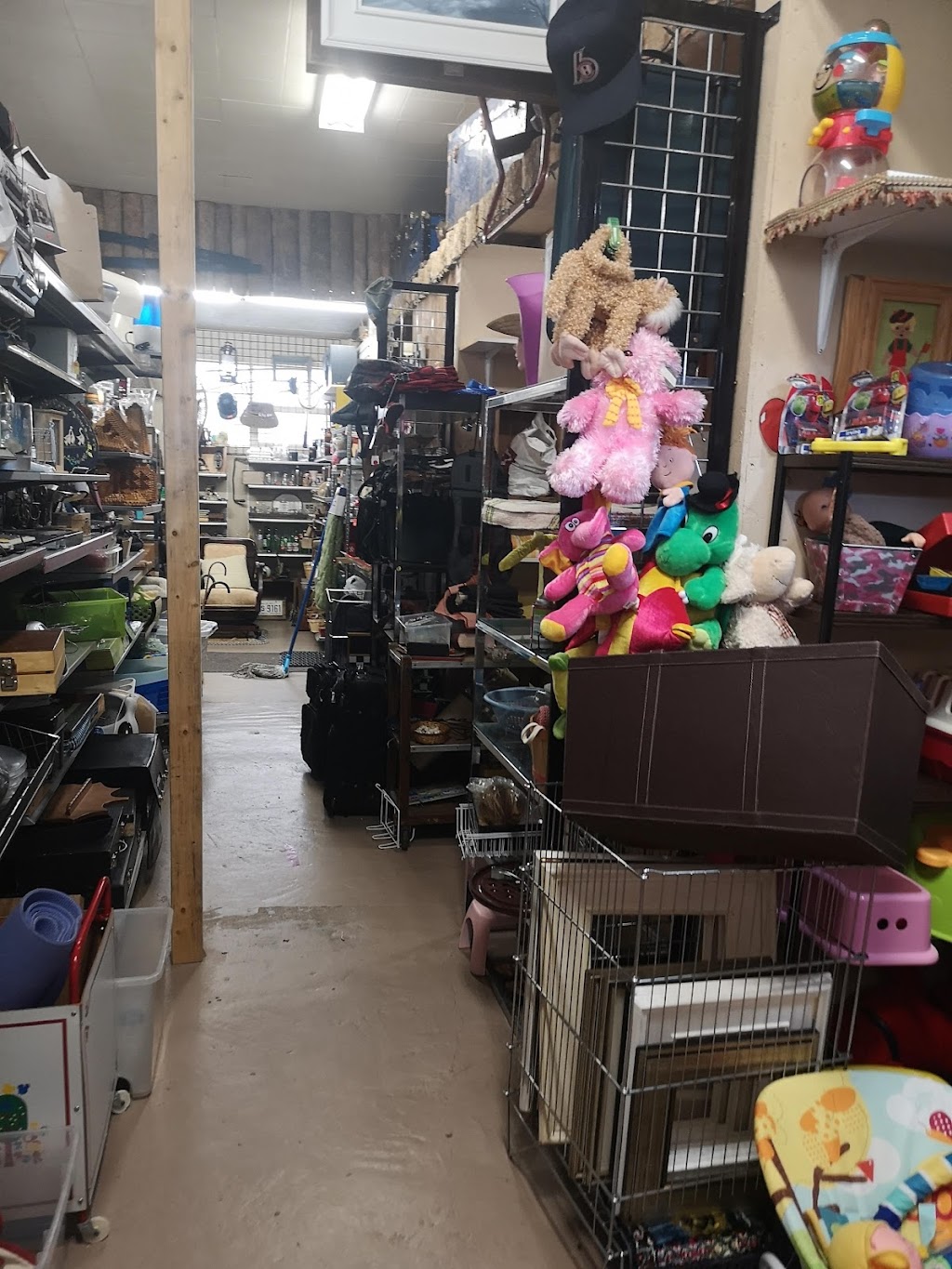 Marche Econo Puces | 267 Rue Principale, Saint-Nazaire, QC G0W 2V0, Canada | Phone: (418) 668-4419