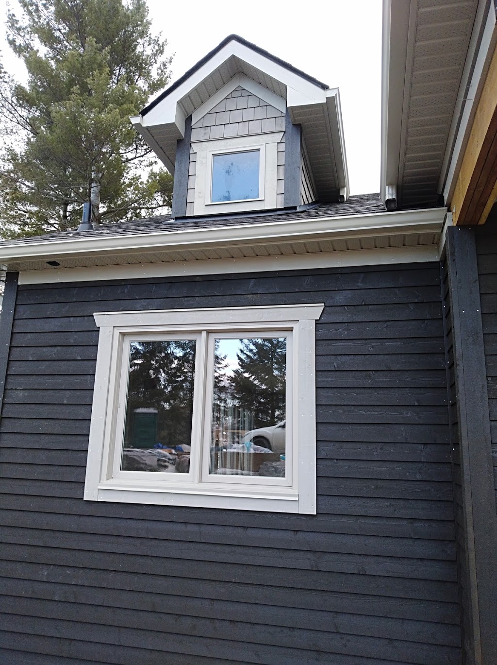 Lake of Bays Eavestrough and Siding | 2786 Muskoka District Road 117, Baysville, ON P0B 1A0, Canada | Phone: (705) 706-5406