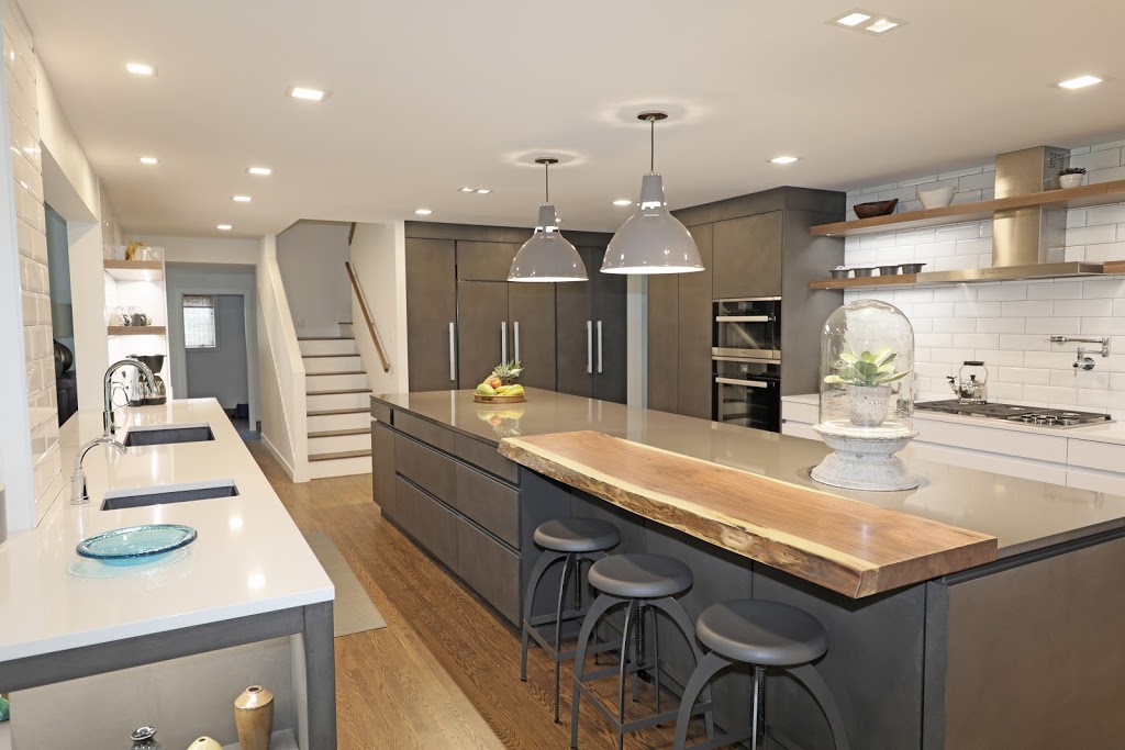 LEICHT Winnipeg | 1643 St James St, Winnipeg, MB R3H 0X1, Canada | Phone: (204) 669-8811