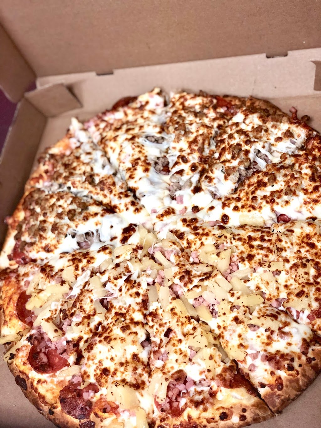 TITOS PIZZA TILLSONBURG | 62 Simcoe St, Tillsonburg, ON N4G 2H6, Canada | Phone: (519) 688-1818