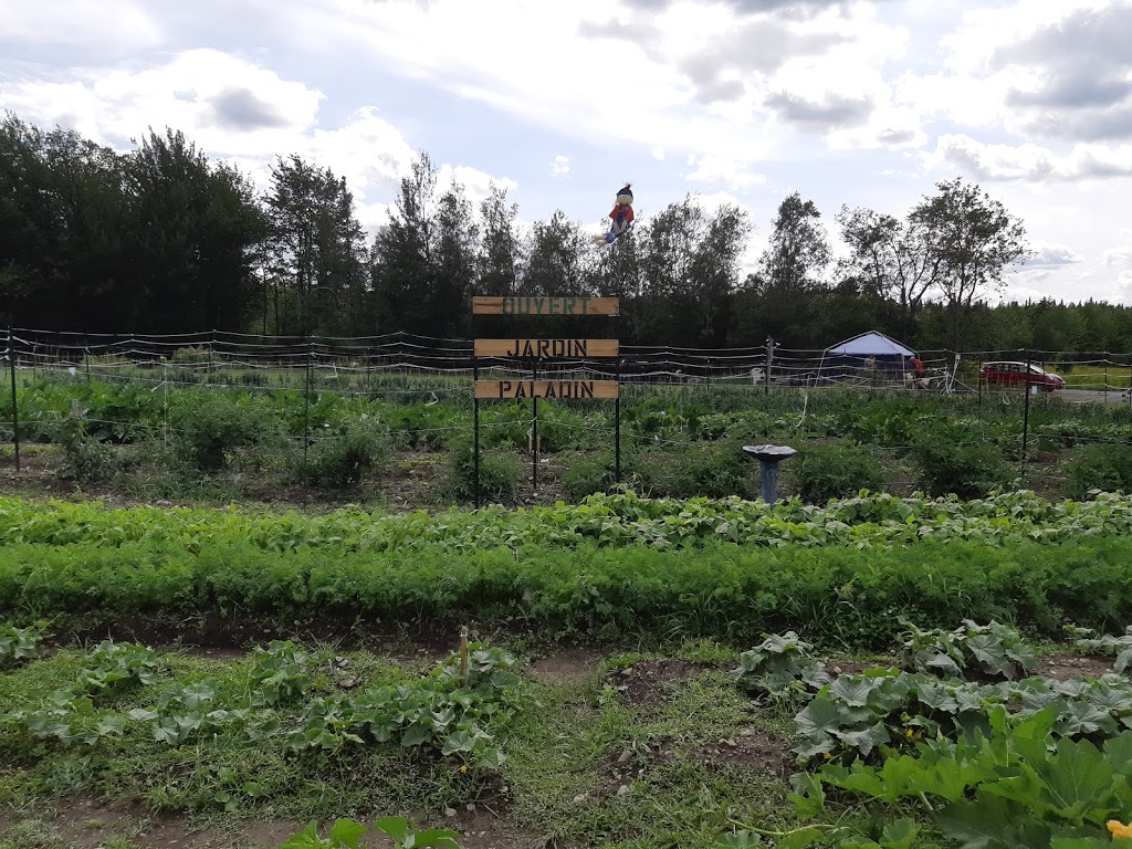 Jardin Paladin Garden inc. | Sur le coin de la 220 et, Chemin de la Colline, Orford, QC J1X 6R4, Canada | Phone: (819) 574-3093